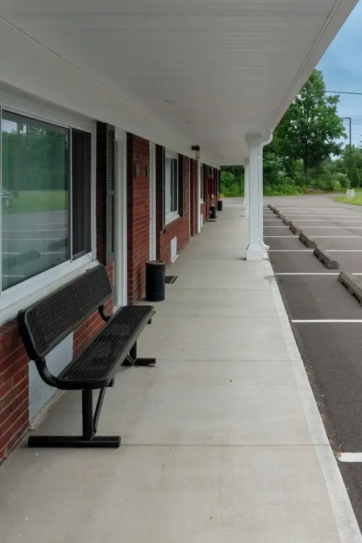 Valley Trail Inn