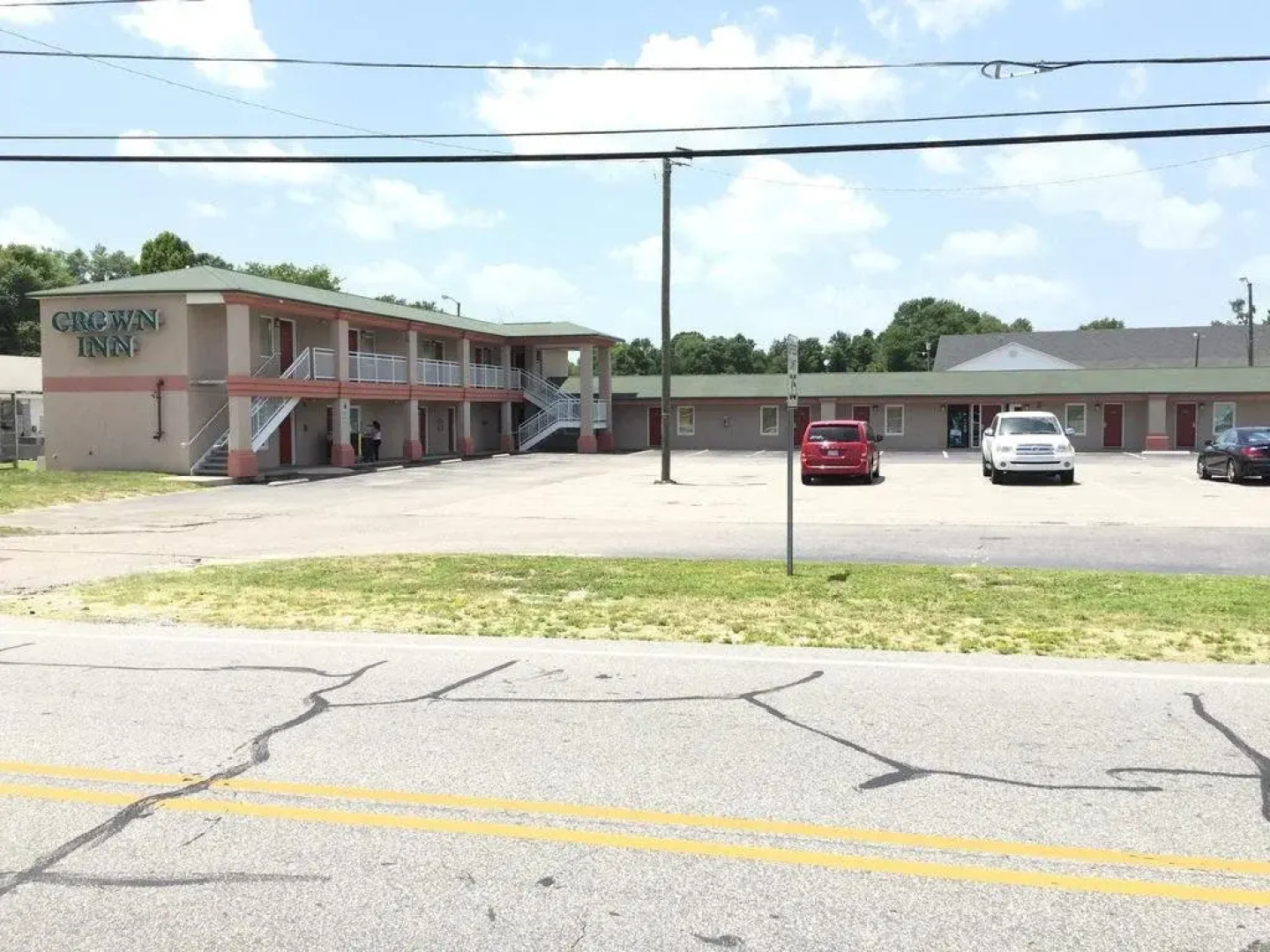 Crown Inn - Fayetteville