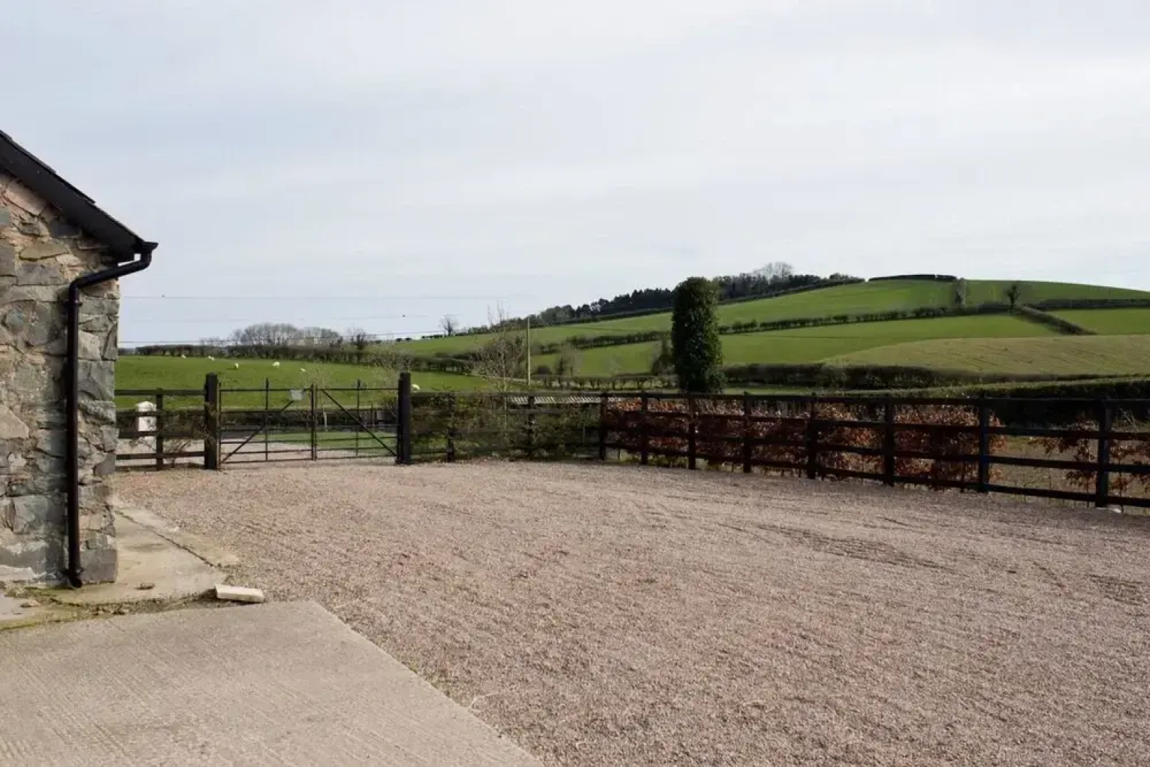 House for 16 Guests 7 Bedroom