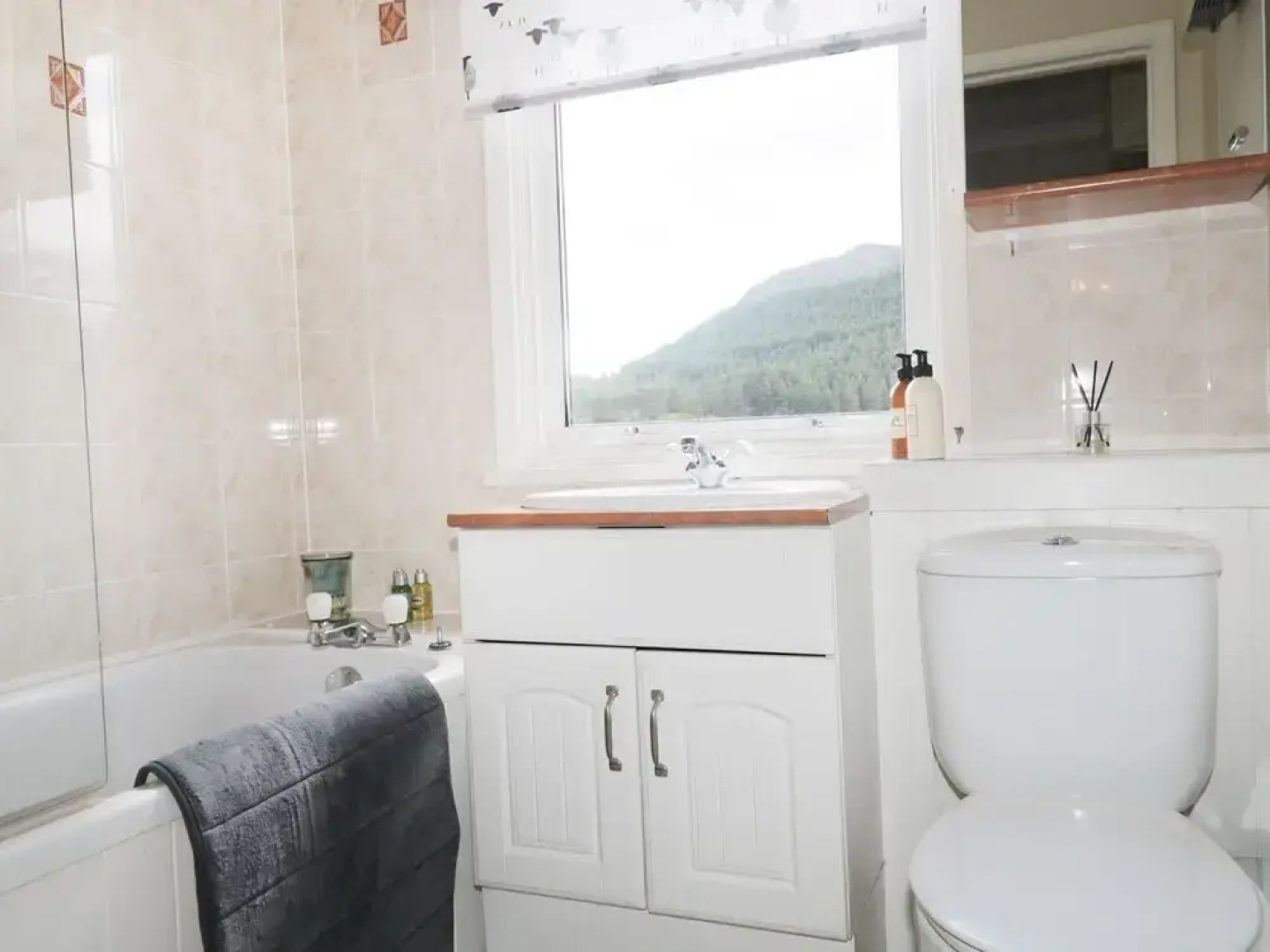 3 Strathanmore Cottages