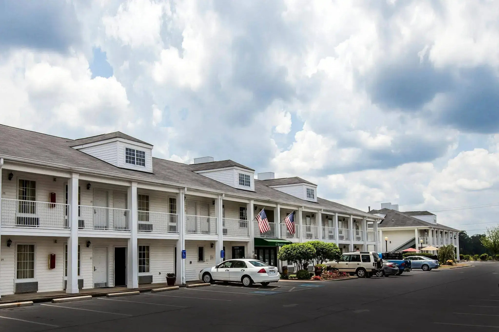 Quality Inn Bessemer I-20 exit 108