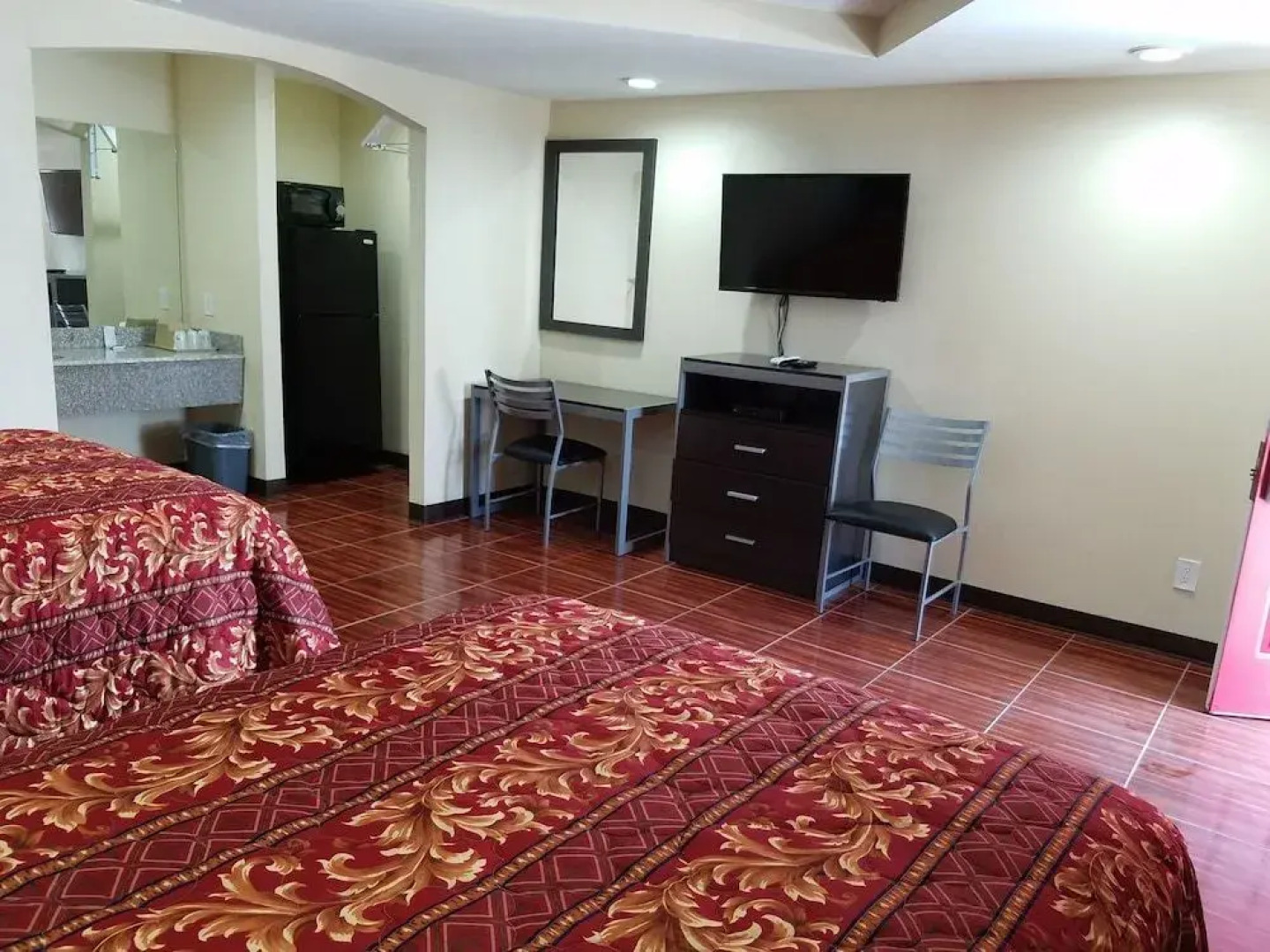 Luxury Inn & RV Park