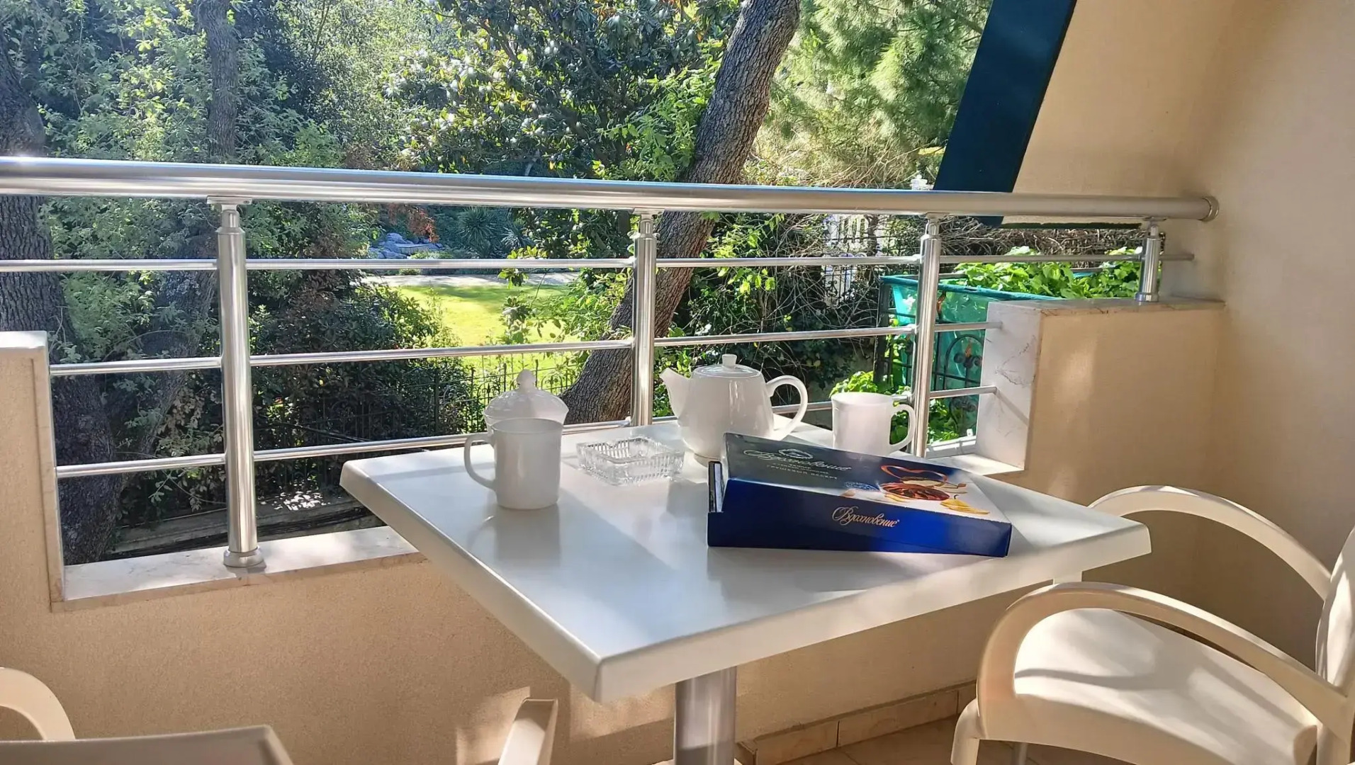 Уютный дворик