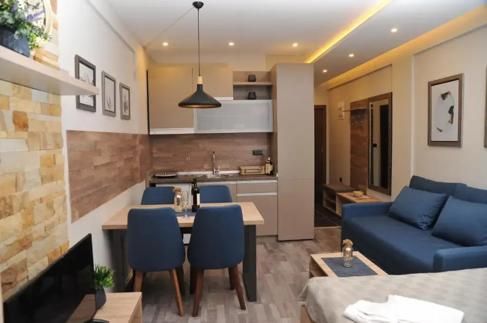 MISS Premier 19 Milmari