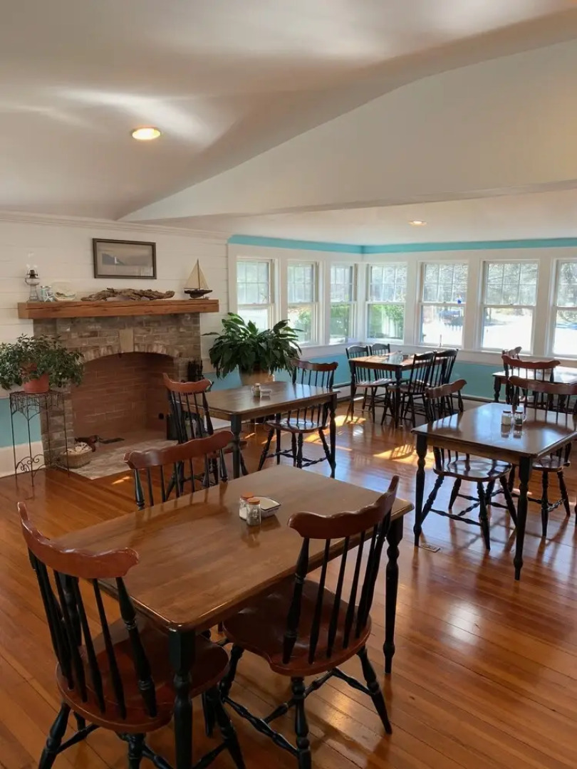 The Tern Inn Bed & Breakfast and Cottages