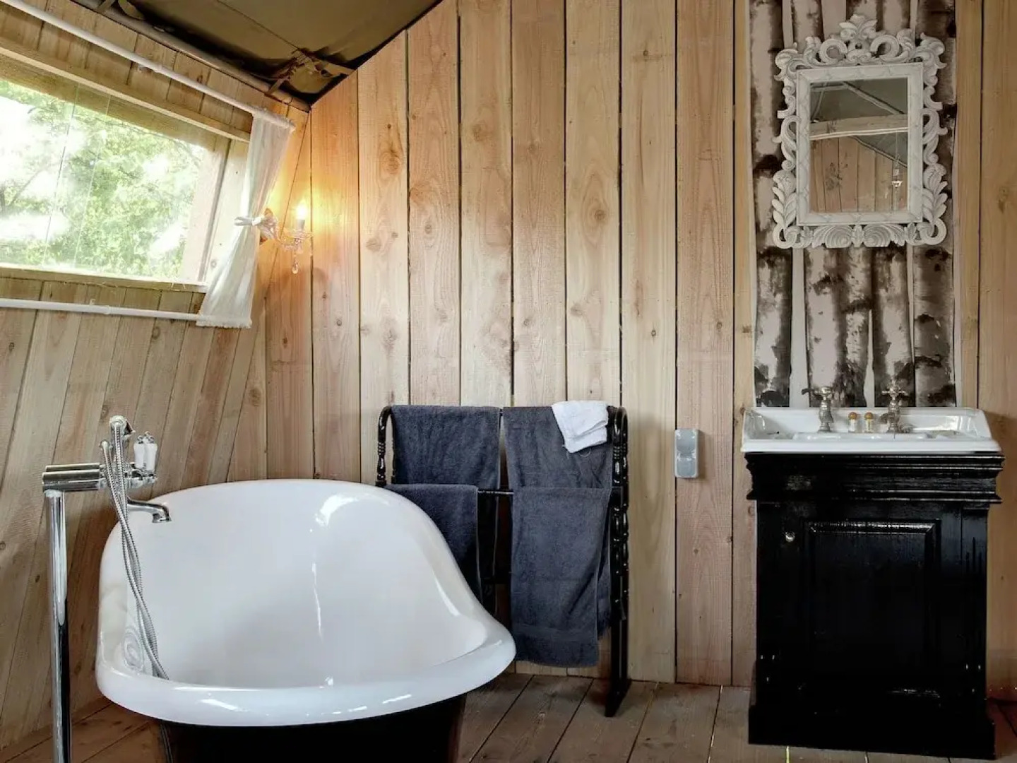 Modern Holiday Home in Oeffelt with Sauna