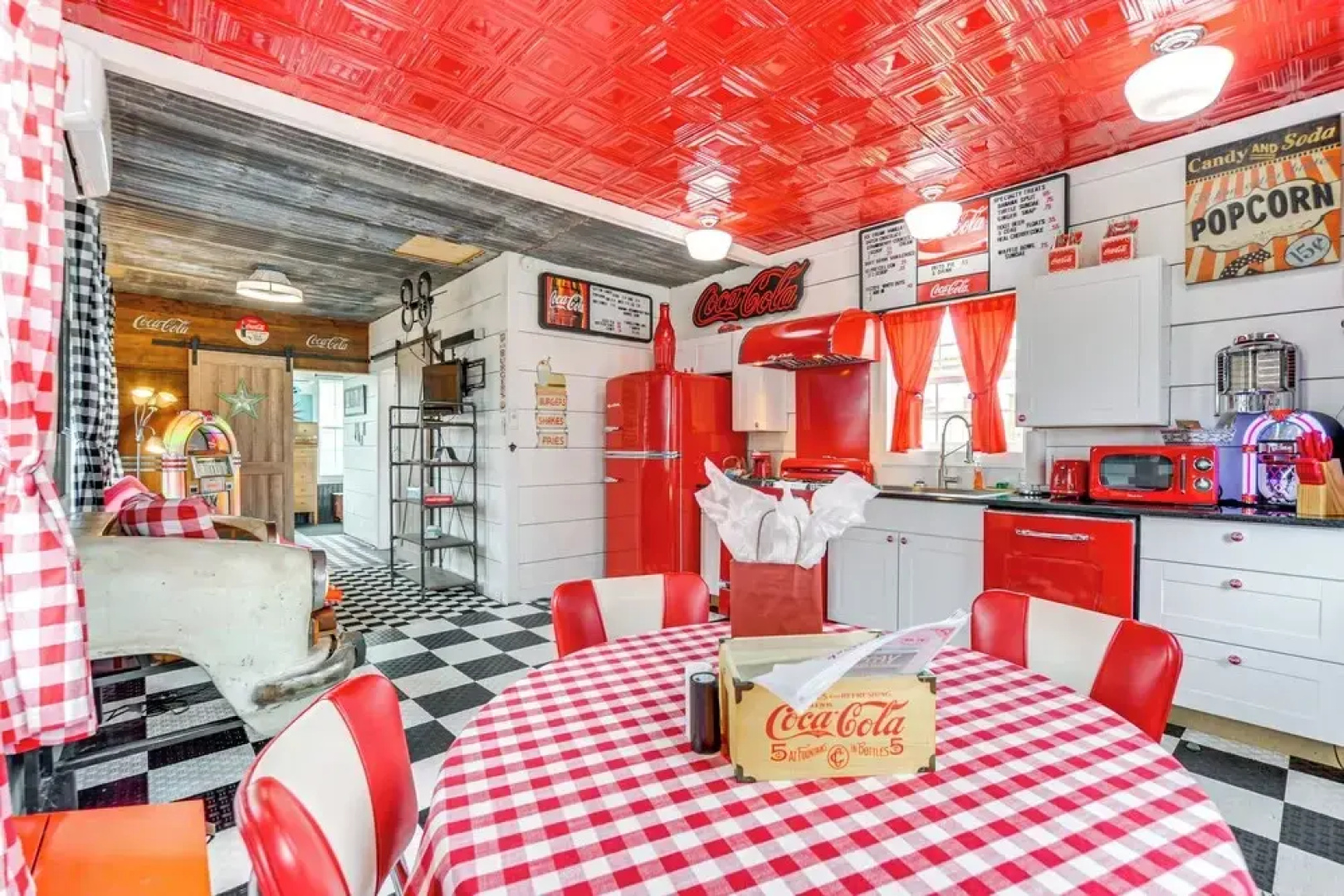 Fifties Diner-style Llano Home w/ Shared Fire Pit