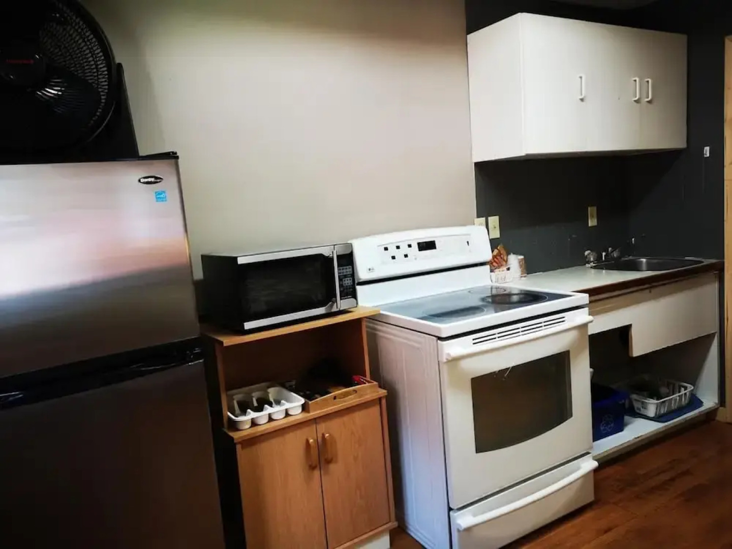 Overlook Inn & Cabins