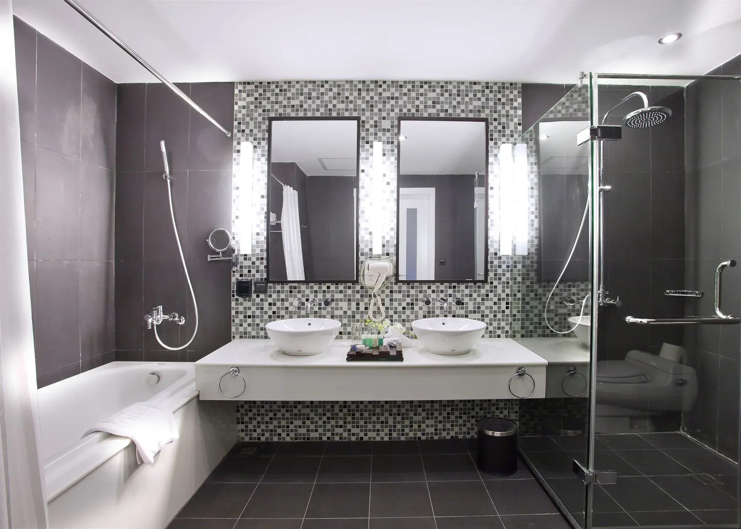 Royal Lotus Hotel Ha long