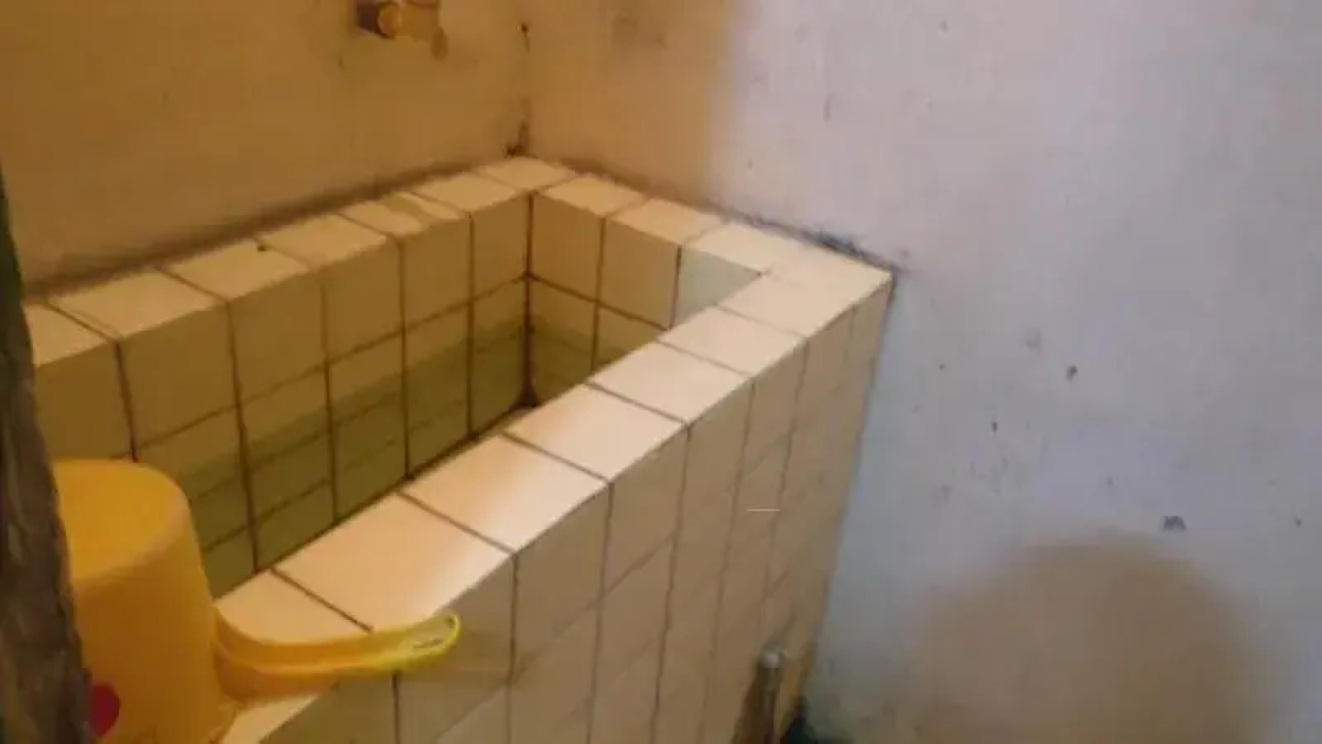 Losmen Tut Wuri 2 by ZUZU