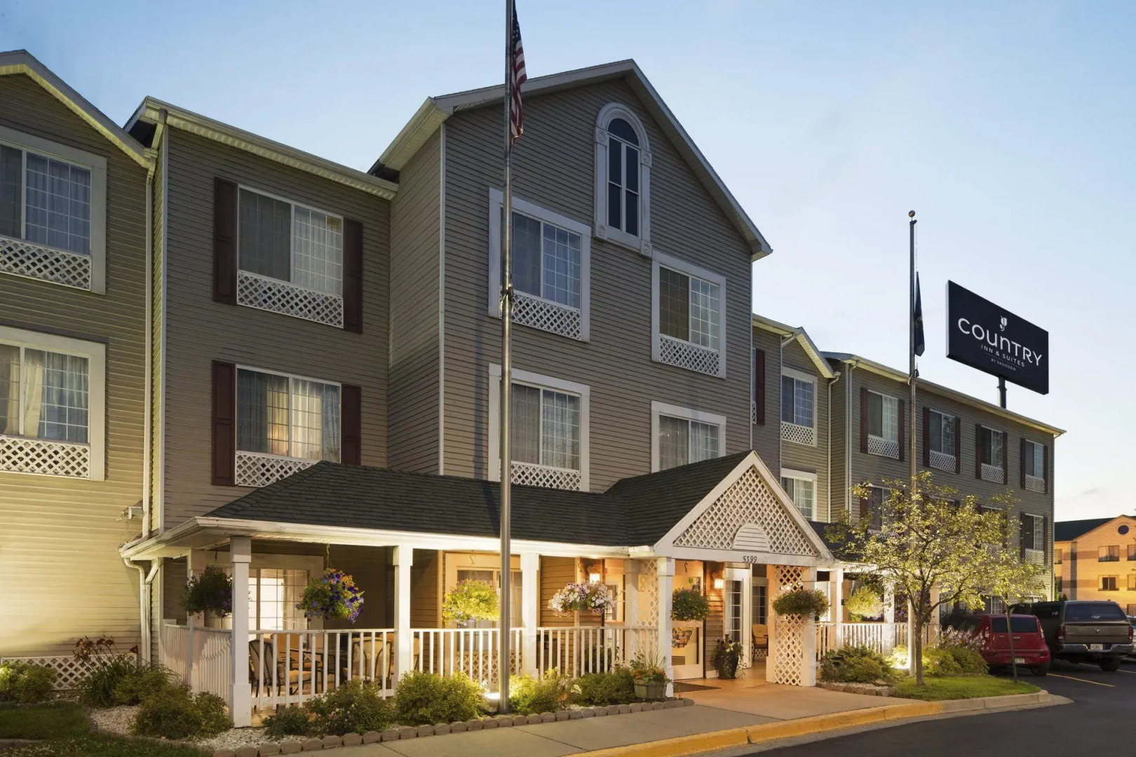 Country Inn & Suites by Radisson, Grand Rapids Airport, MI