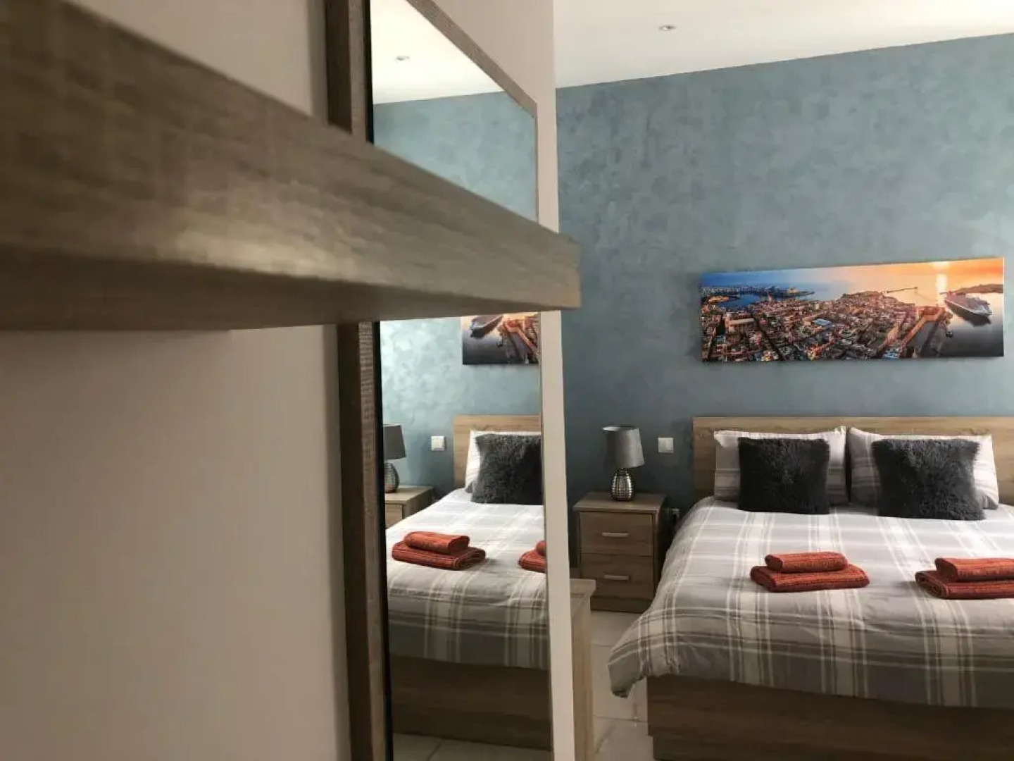 Penthouse in Marsaxlokk with panoramic views: 3 bedrooms, 2 baths