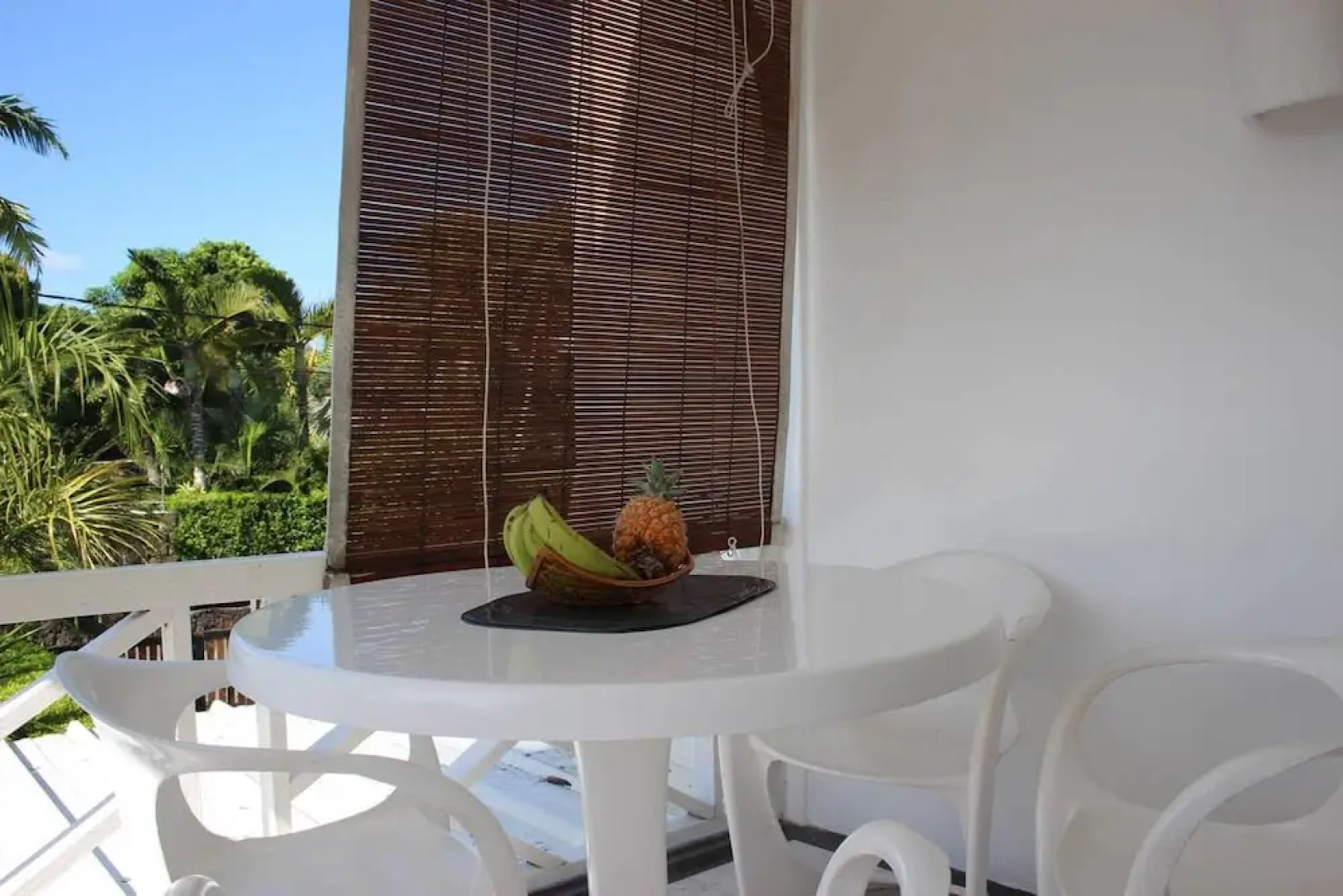 Apartment with 2 Bedrooms in Trou D'Eau Douce, with Wonderful Sea View, Furnished Terrace And Wifi