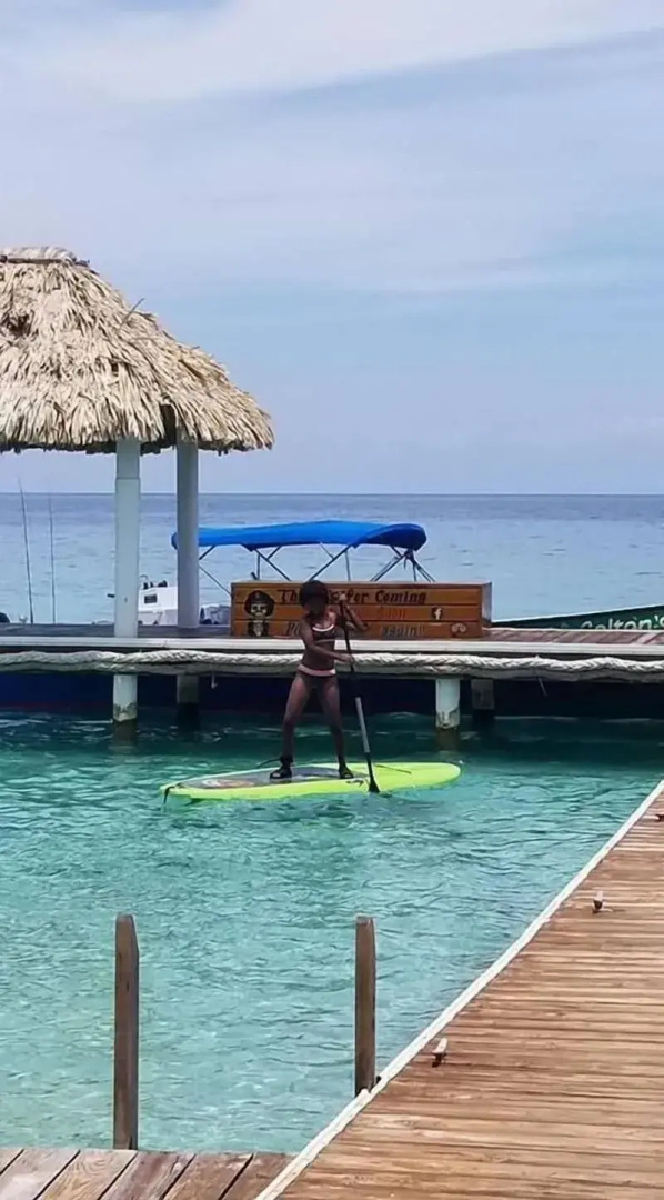 King Lewey's Island Resort