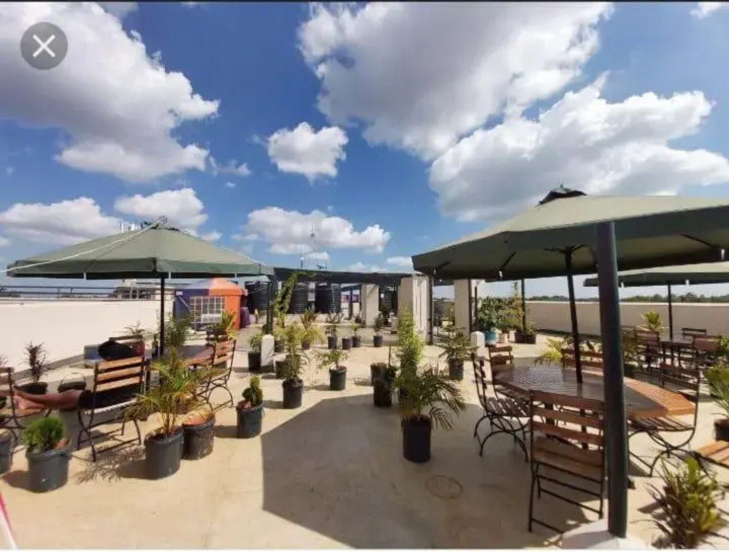 JumuStay Furnished Studio in Coral Bells Apartment