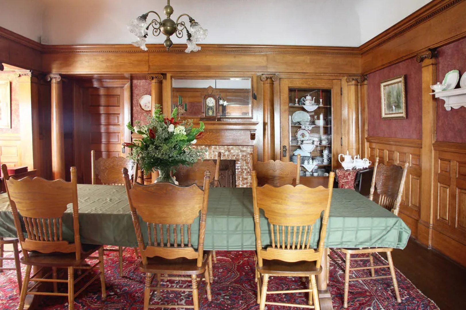 The Simmons-Bond Inn