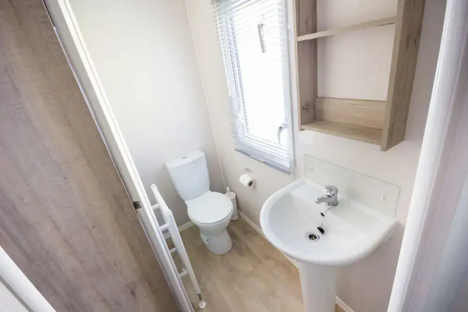 The Lakes Rookley Holiday Park