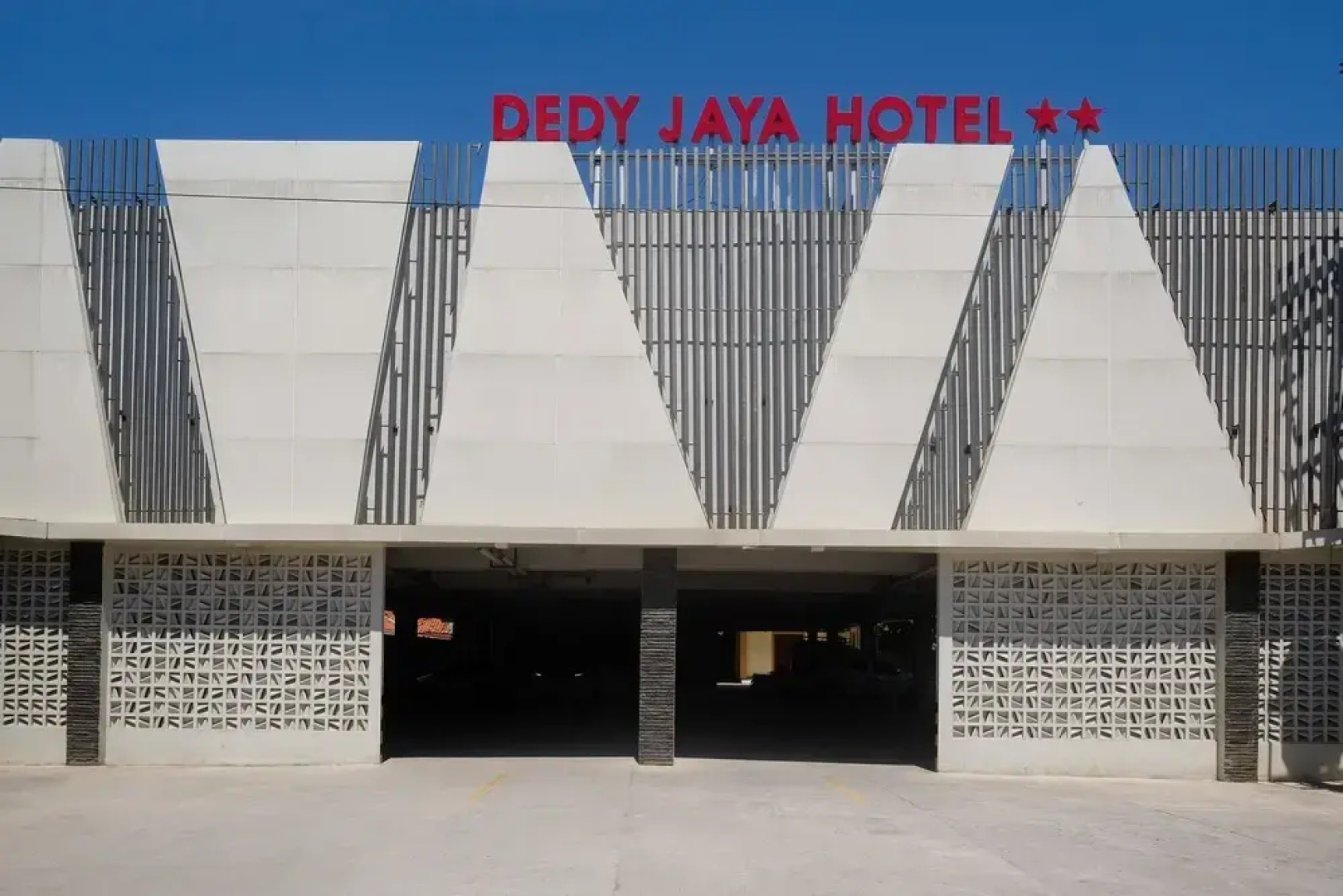 Urbanview Hotel Dedy Jaya Brebes