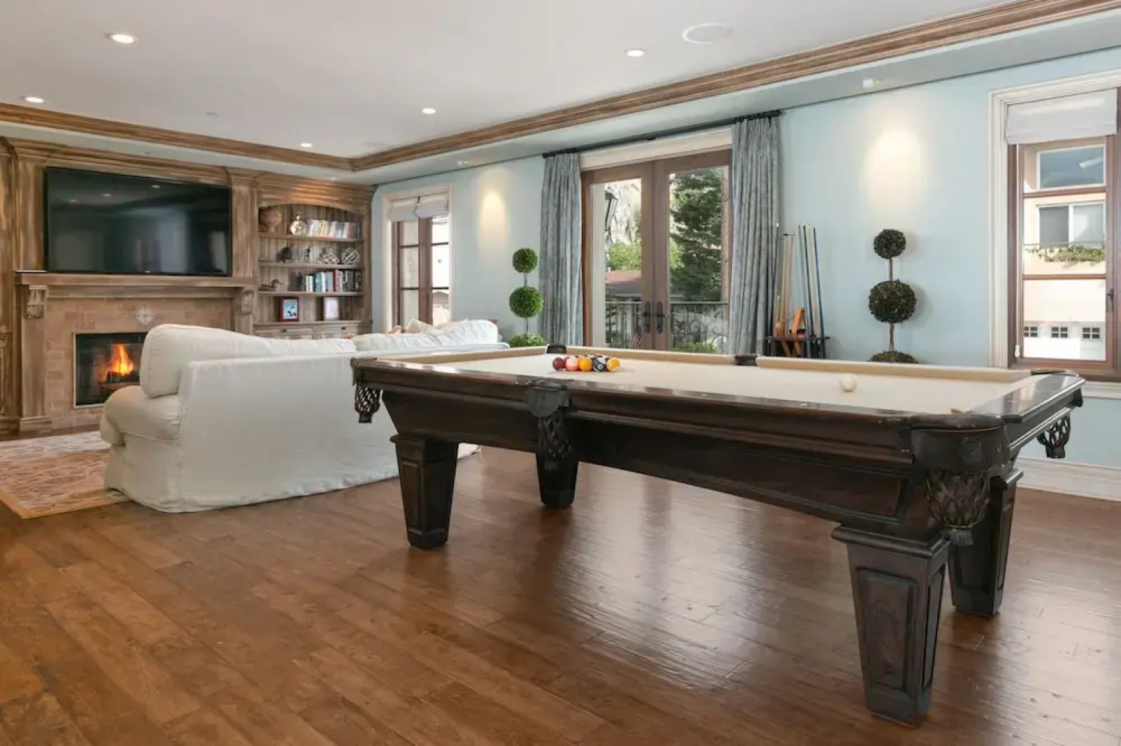 Absolute Oceanfront Opulence In Mussel Shoals 3 Bedroom Home