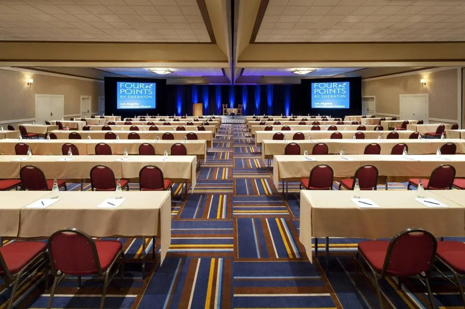 Four Points by Sheraton Los Angeles International Airport (США)