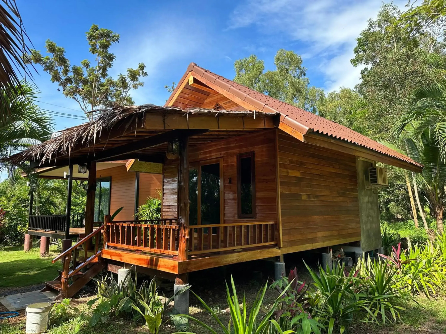 Koh Jum Hostel
