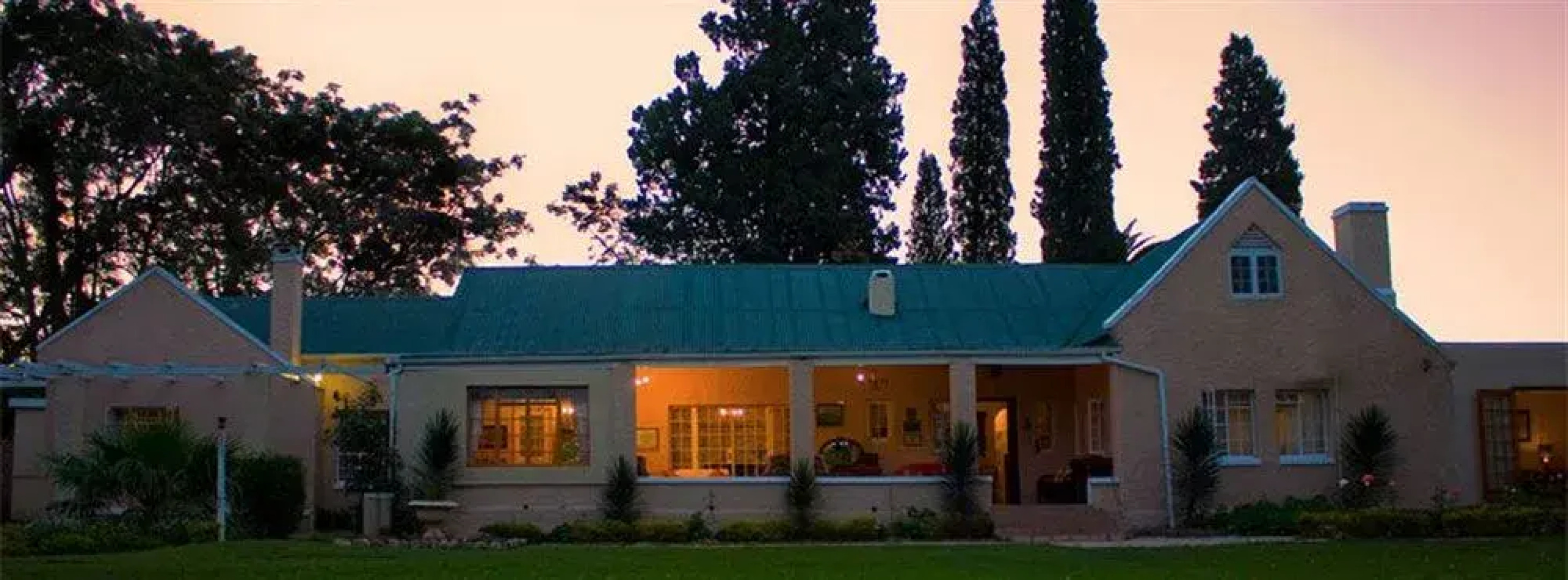 The Colonial on Arundel