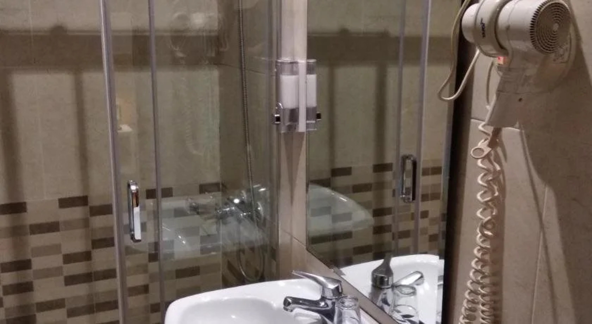 Hostal Restaurante Cornella