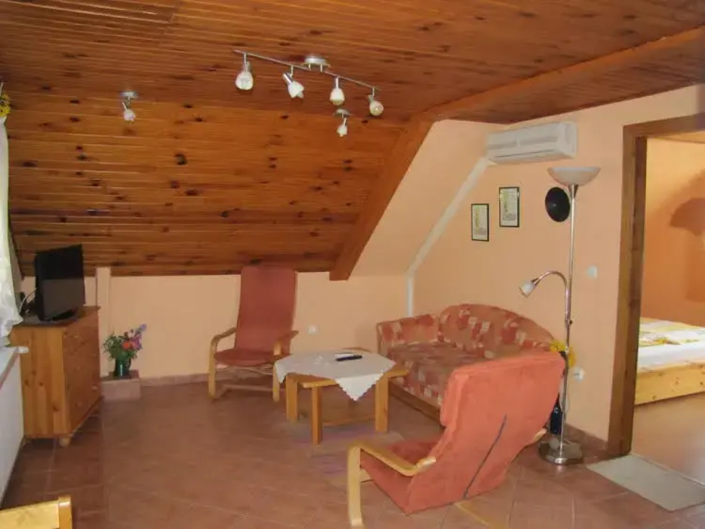 Alsóhegyi Apartmanok