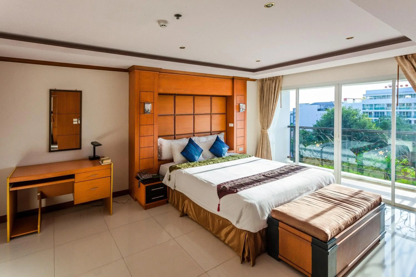 Tara Court Hotel