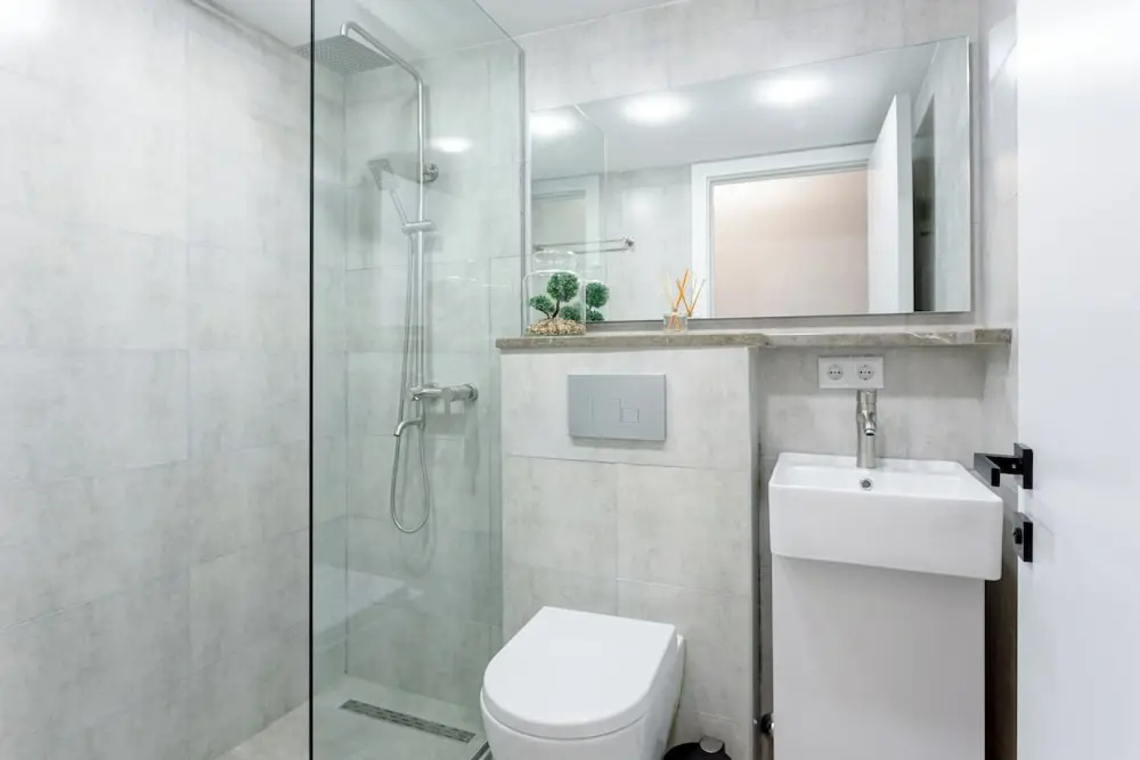 Отель The Tbilisi Pod