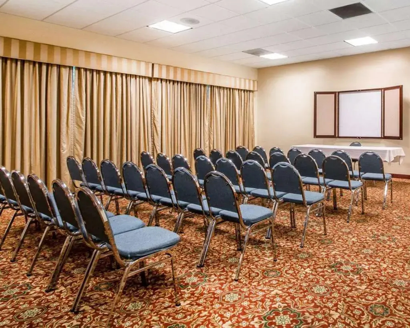 Quality Inn At Town Center