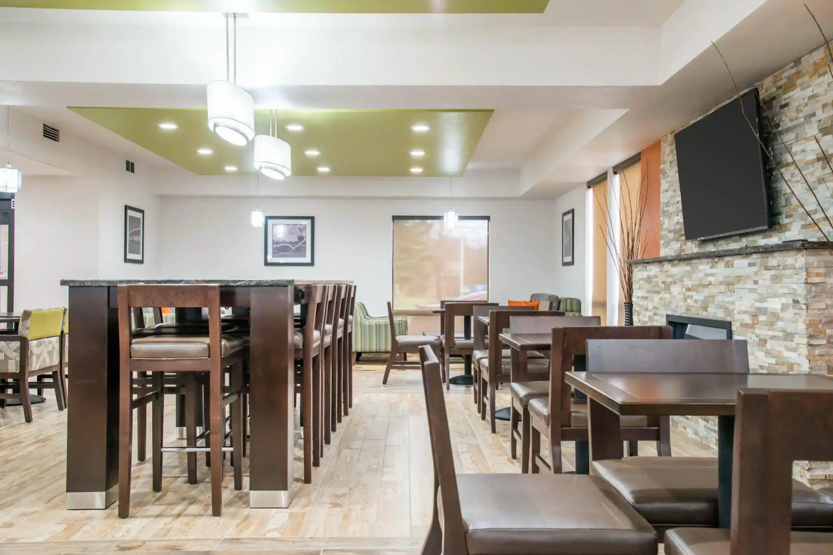 Holiday Inn Express & Suites Eden Prairie – Minneapolis by IHG