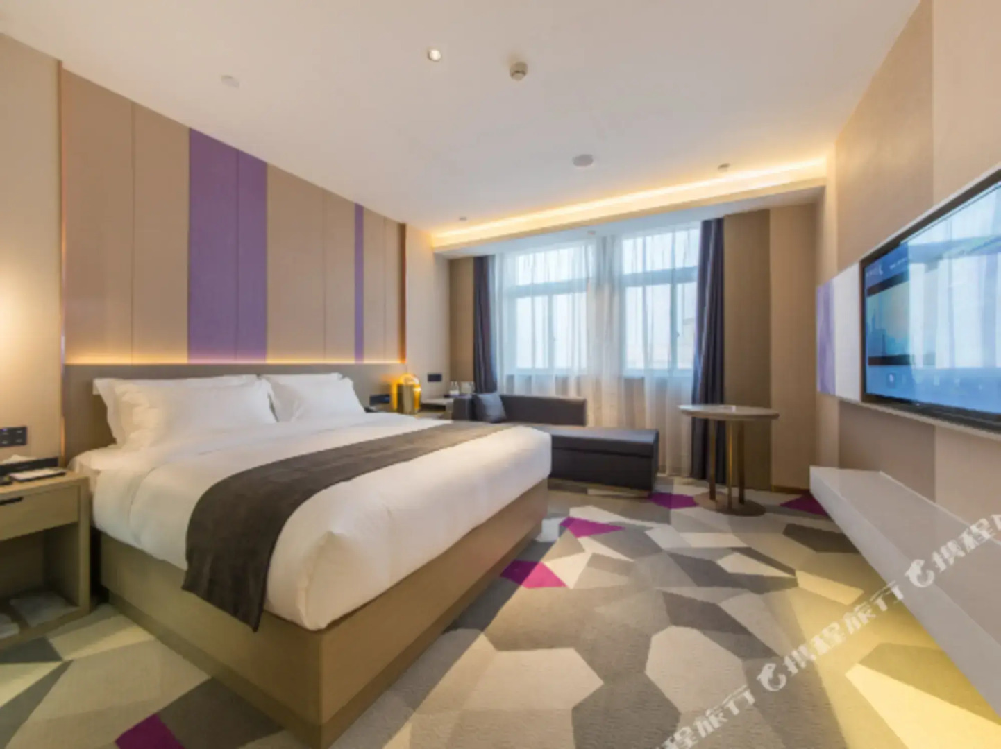 Lavande Hotel (Qianjiang Bus Terminal)