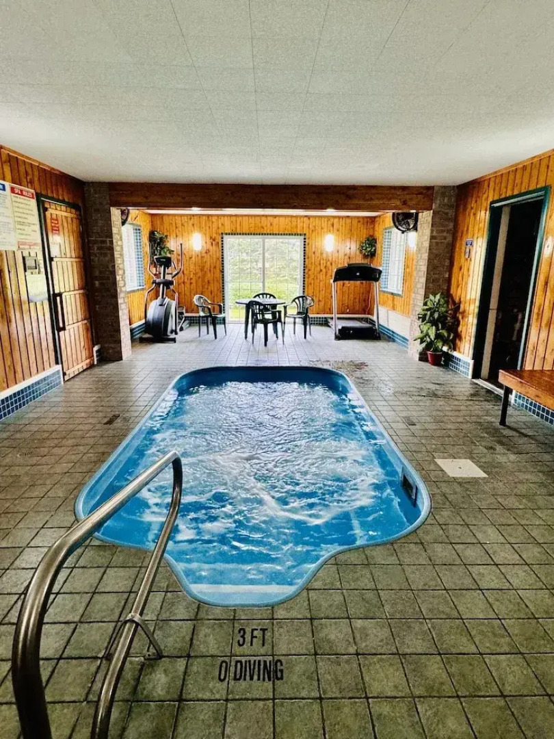 North Star Hotel Pictured Rocks