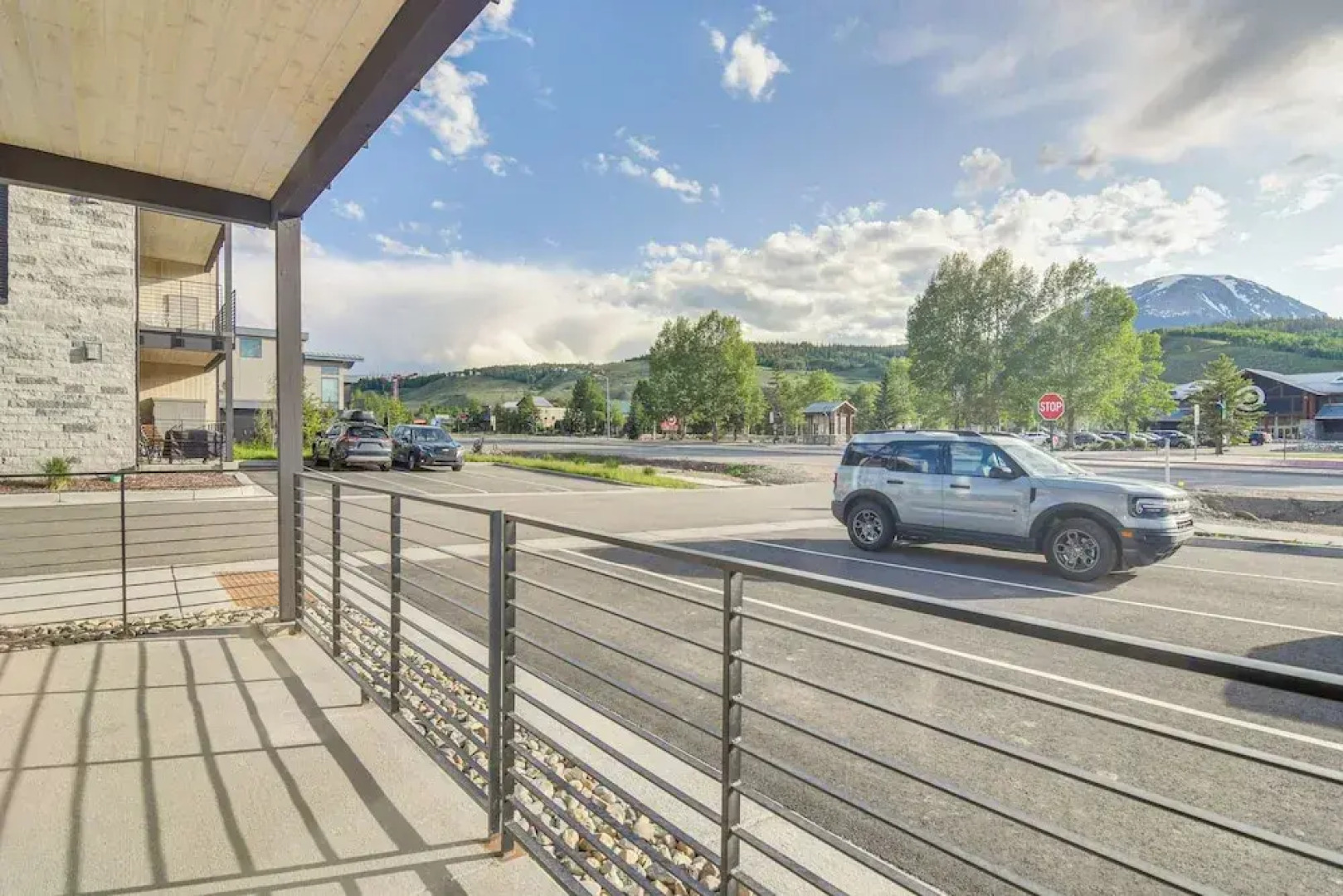 3 Mi to Lake Dillon: Condo Near Shops & Eats!