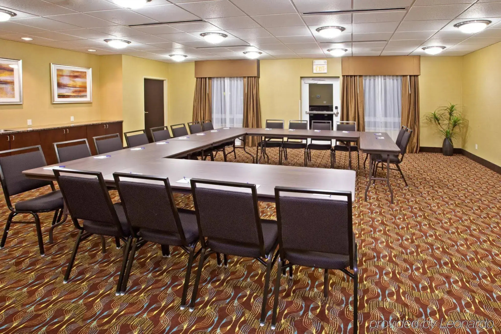 Holiday Inn Express Hotel & Suites Richwood-Cincinnati South by IHG