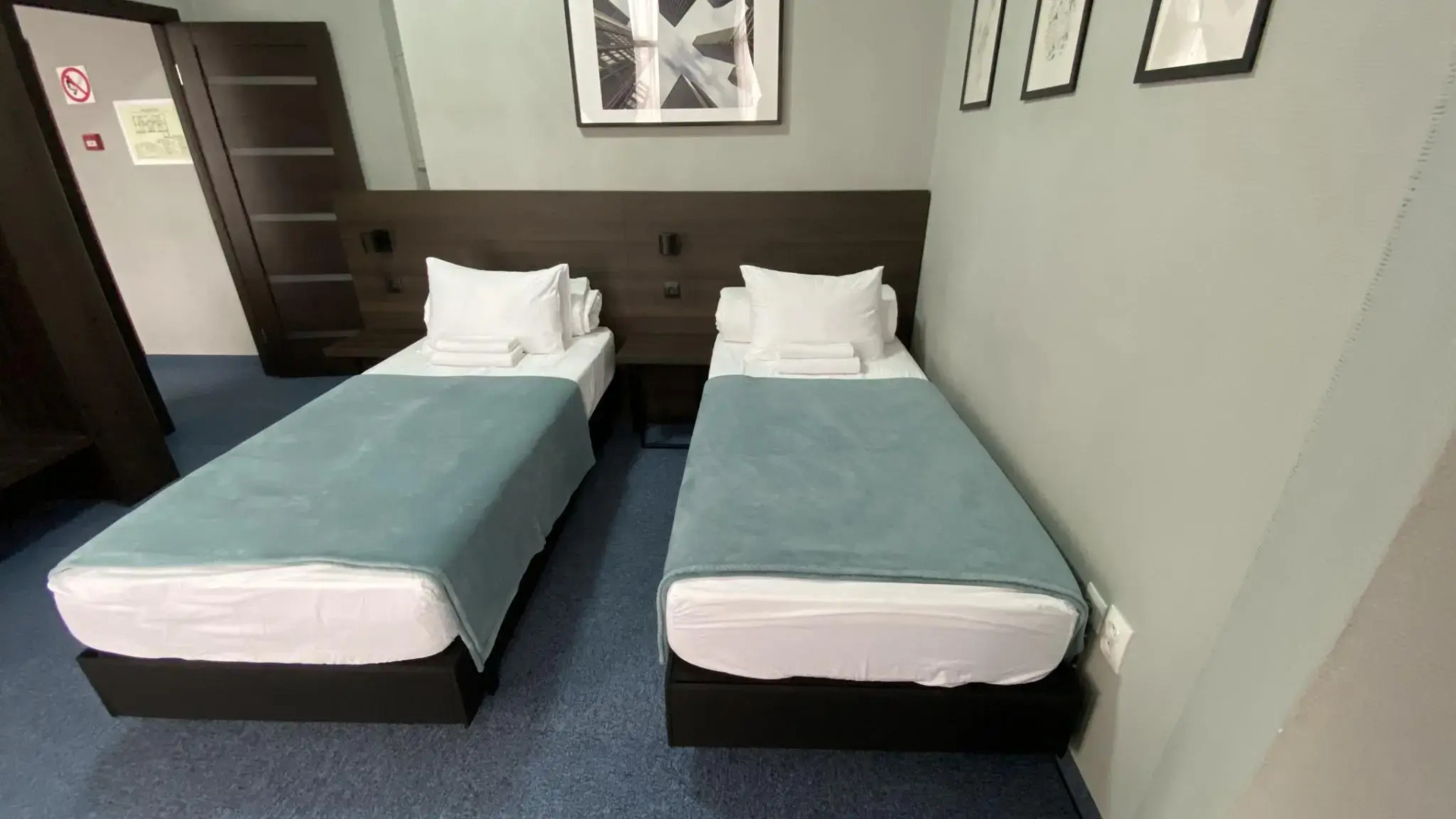 Vertical (ex. Without a title)