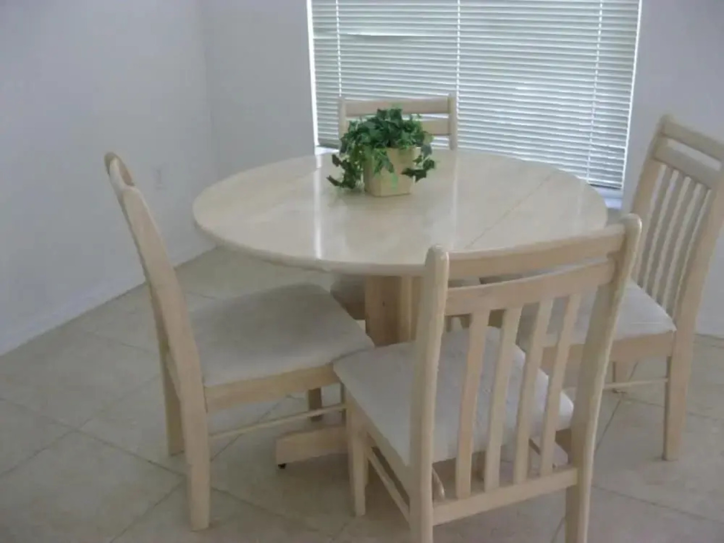 Waterview 1685 Apartment 4 Bedroom