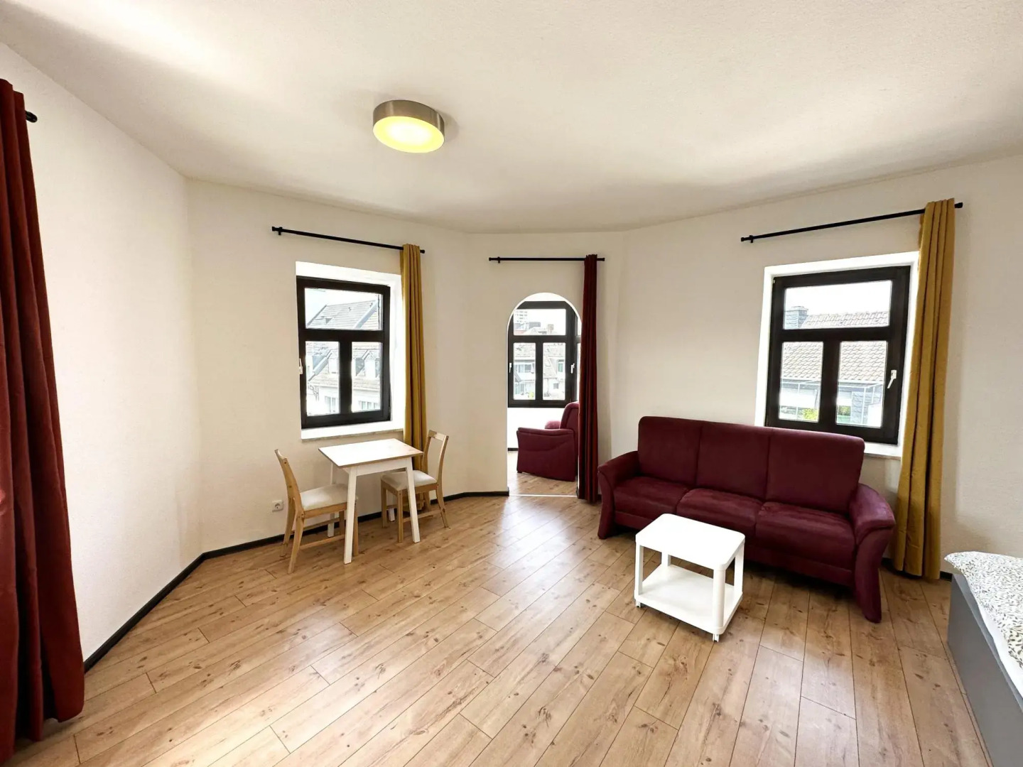 Cozy City-Center Apartment with Modern Amenities in Historic Brühl