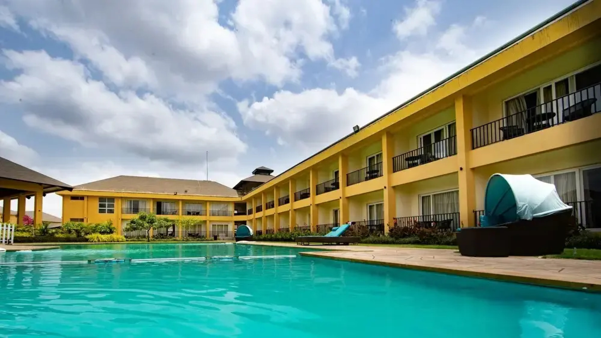 Tropical Retreat Luxury Resort and Spa