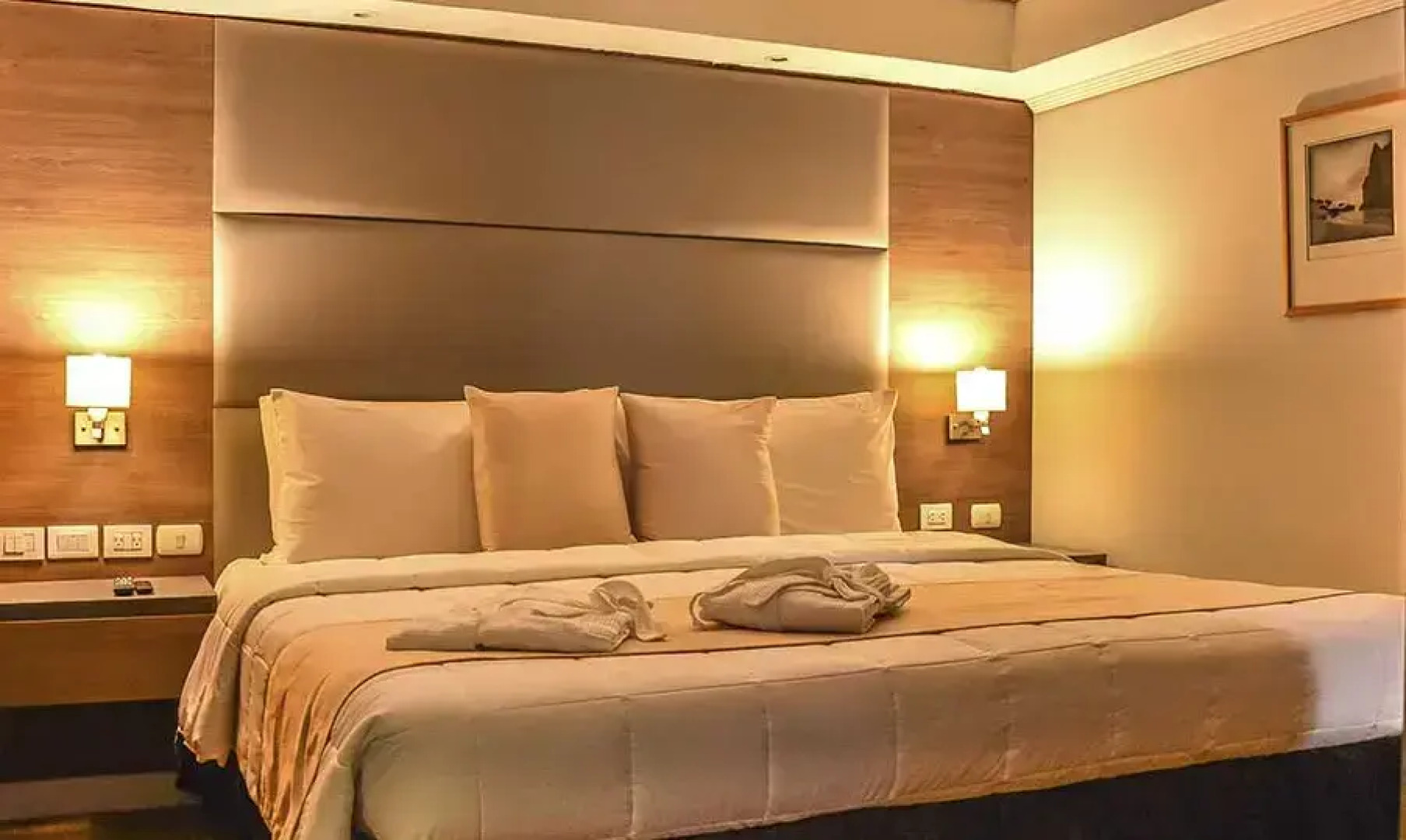 Tibisay Hotel del Lago