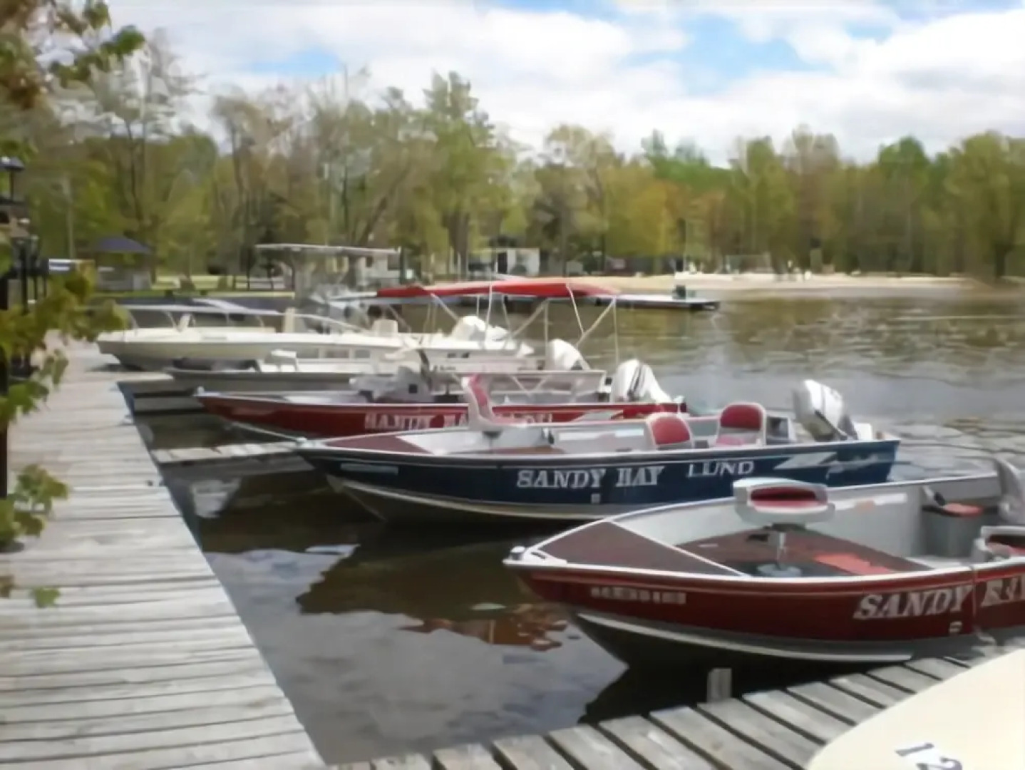 Chalkleys Sandy Bay Cottage Resort