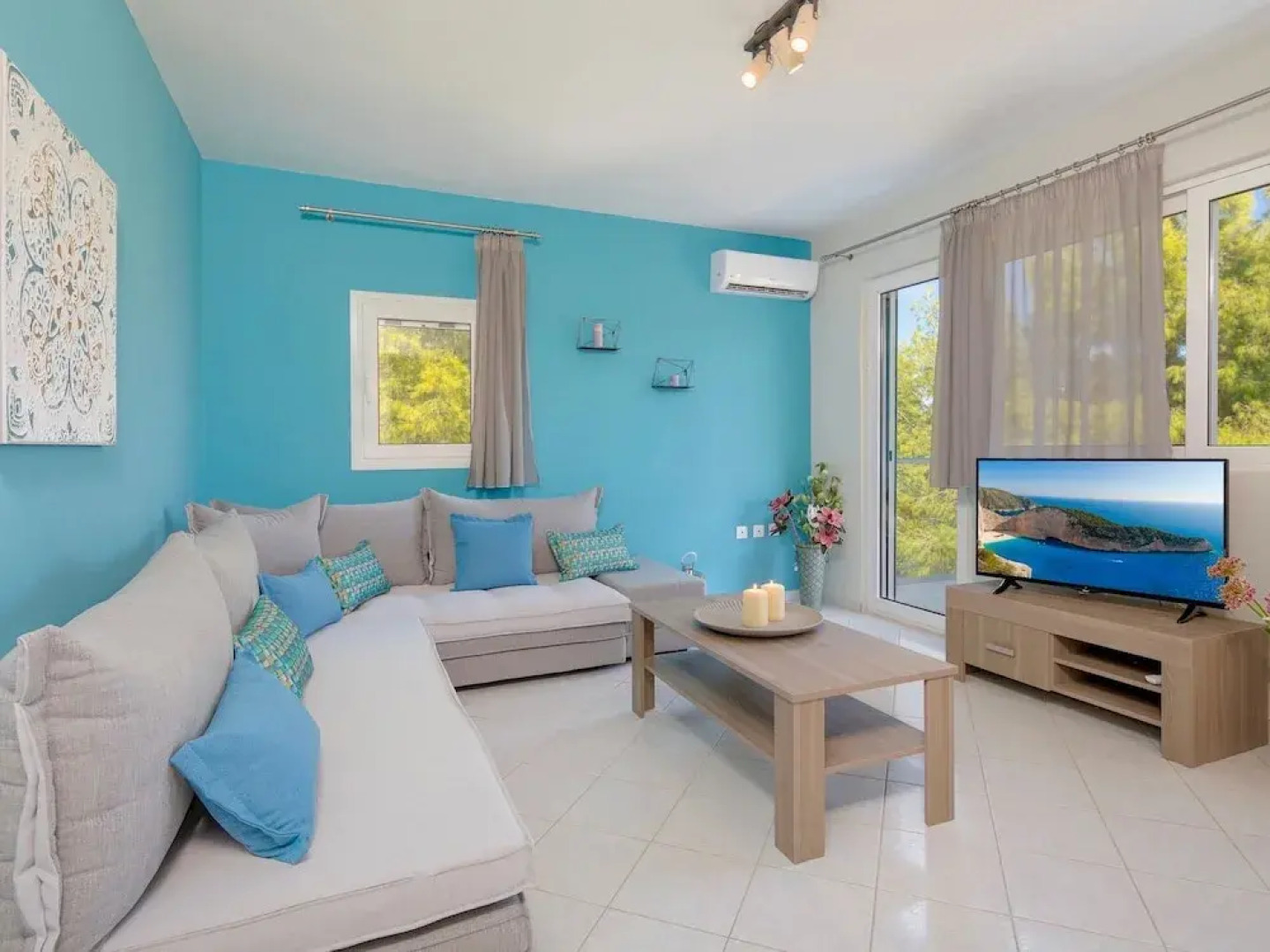 Modern Villa in Volimes with Pool And Parking