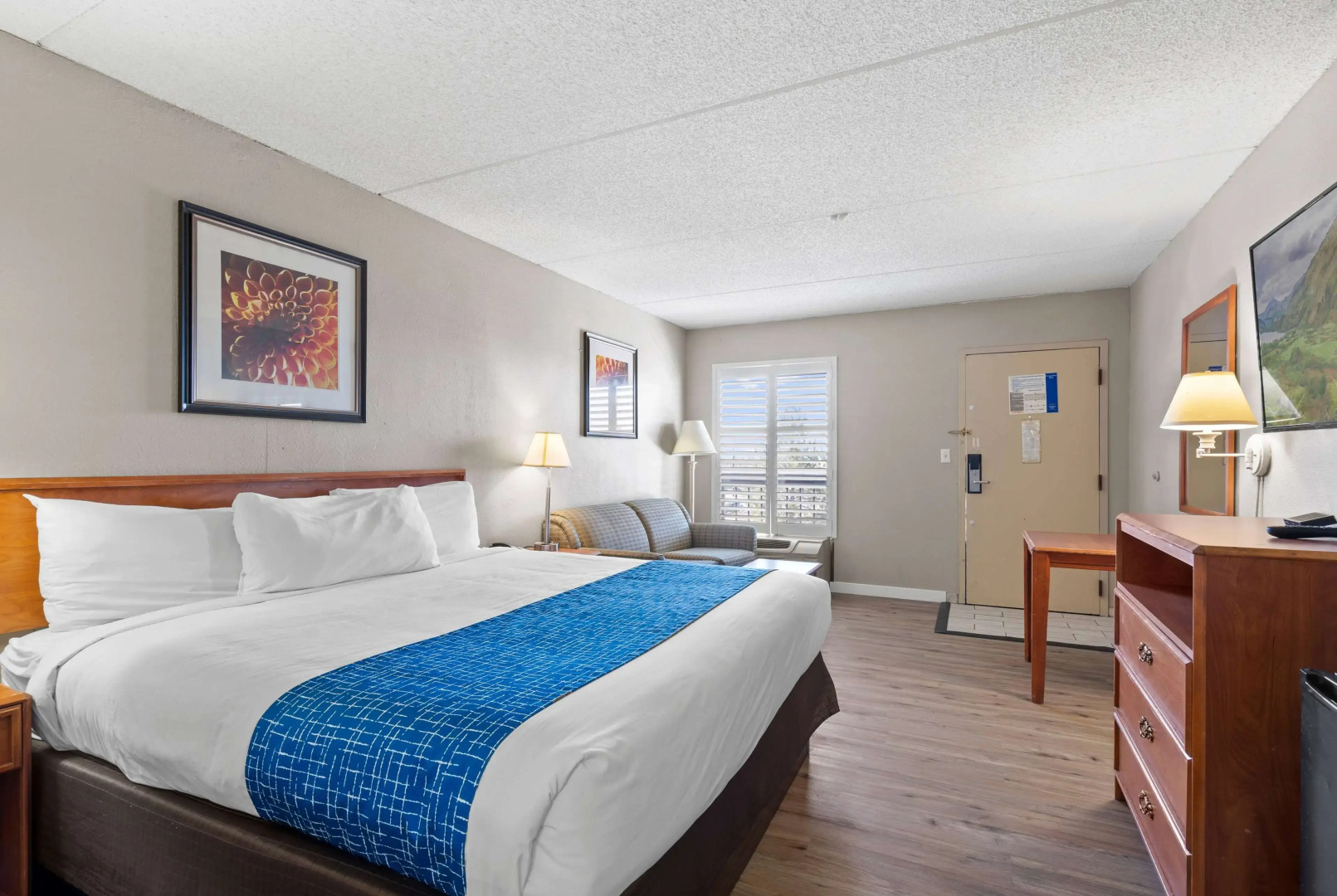 Travelodge by Wyndham Pueblo