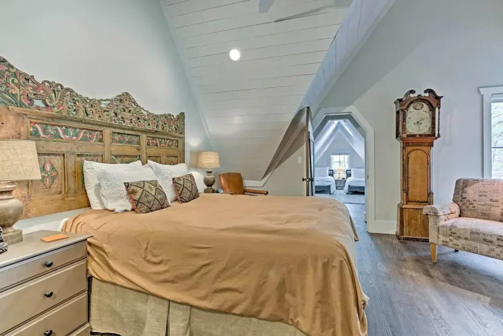 Enchanting Tryon Home w/ Hot Tub ~ 14 Mi to Tiec!