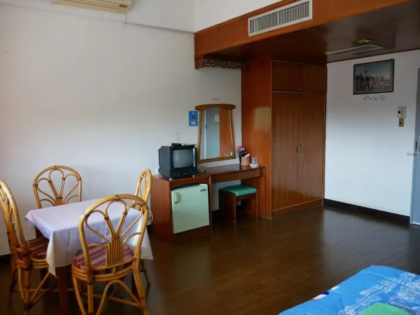 Royal Jommanee Hotel