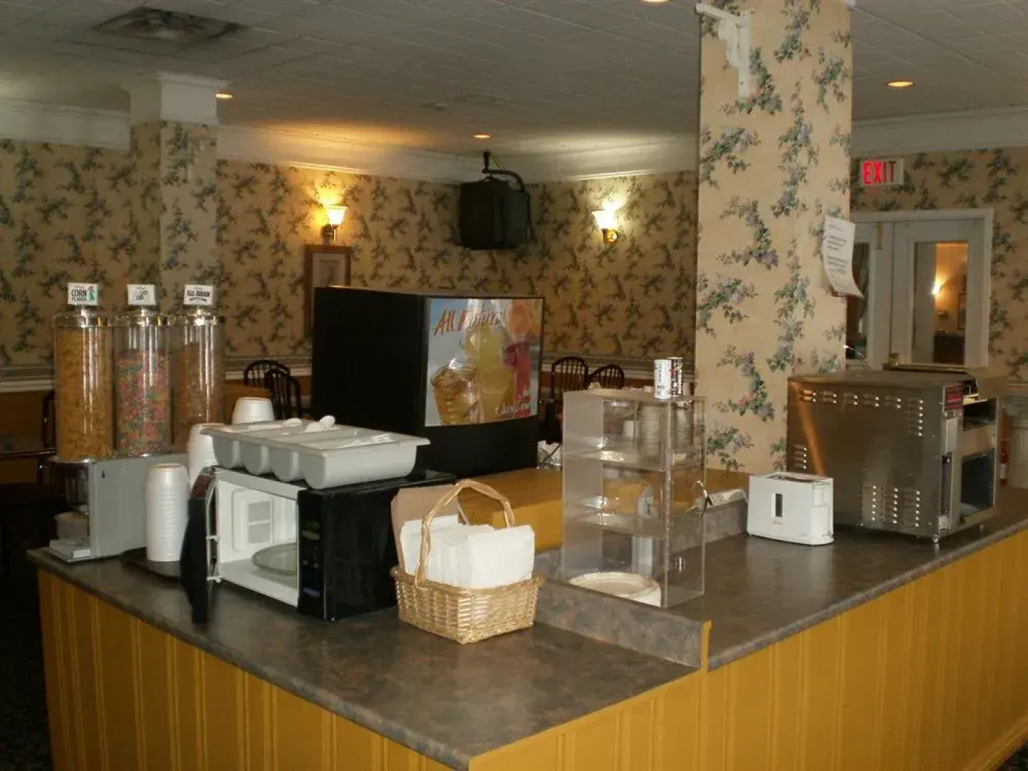 Royal Inn and Suites