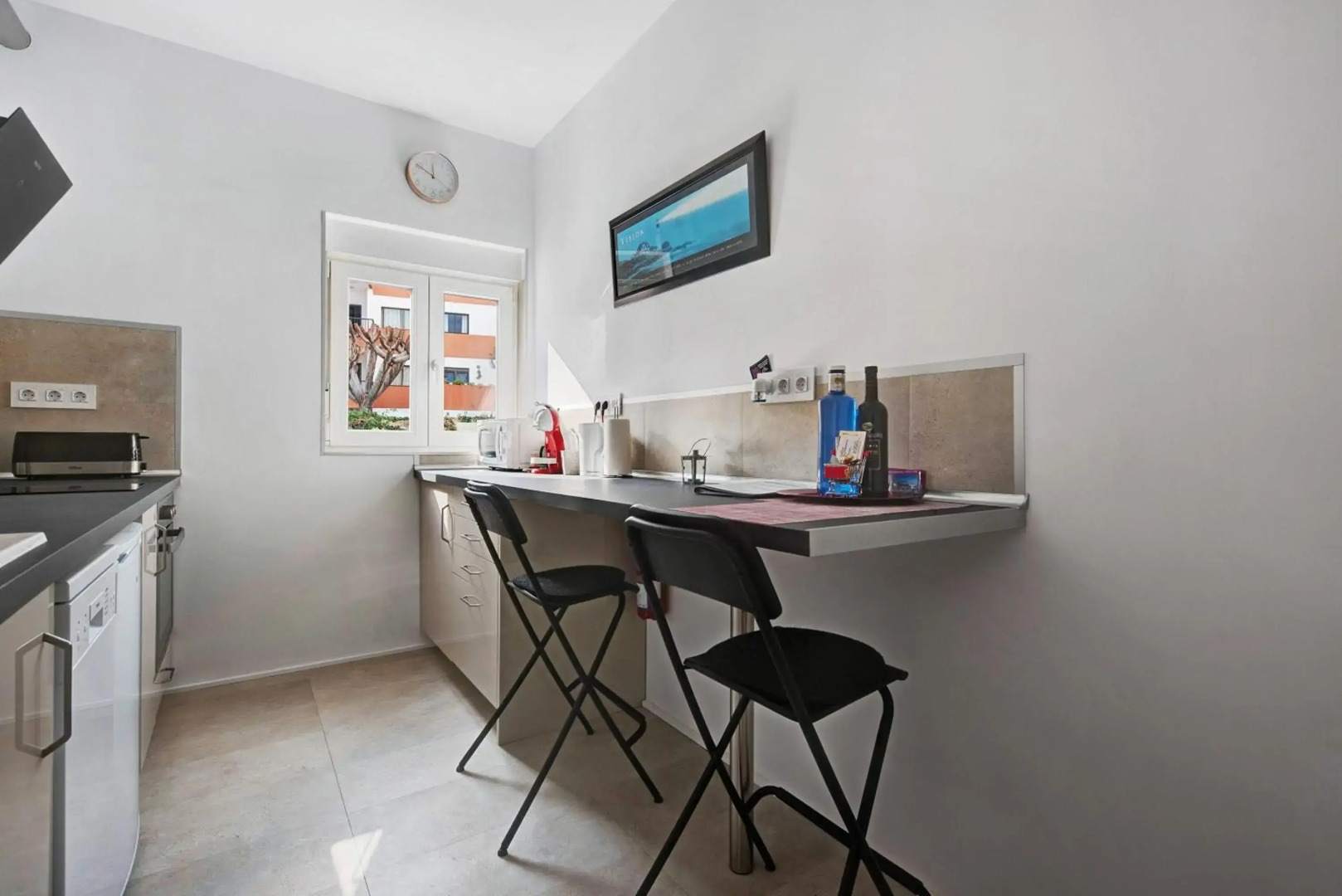 Fantastico 4 - With Large Private Terrace, Free Parking, air Conditioning, BBQ