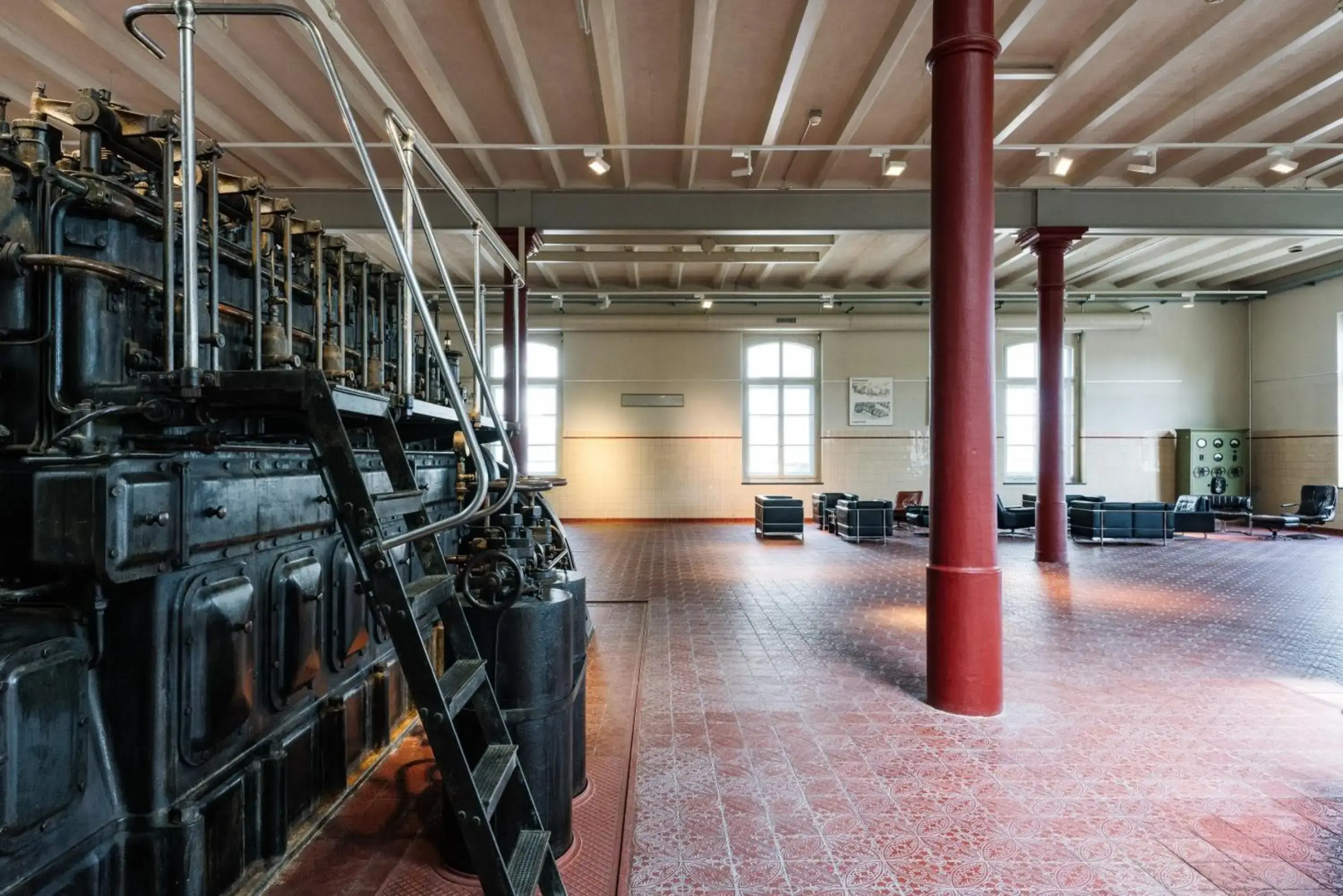 B2 Boutique Hotel + Spa