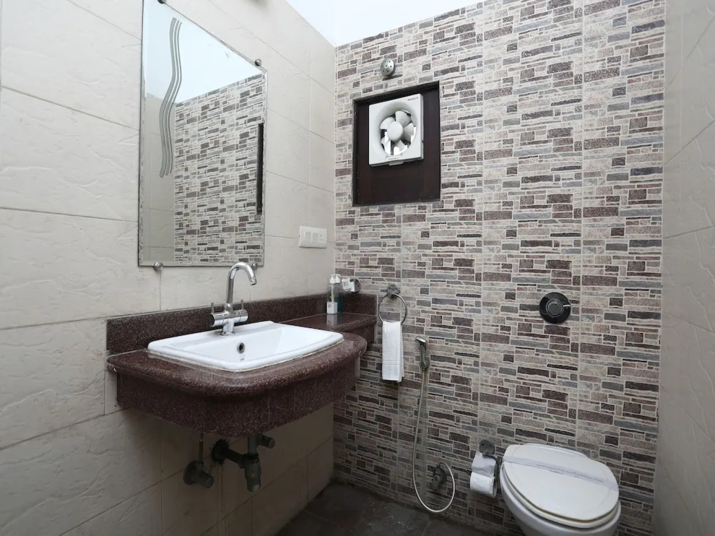 OYO 14574 Hotel Yadu Residency